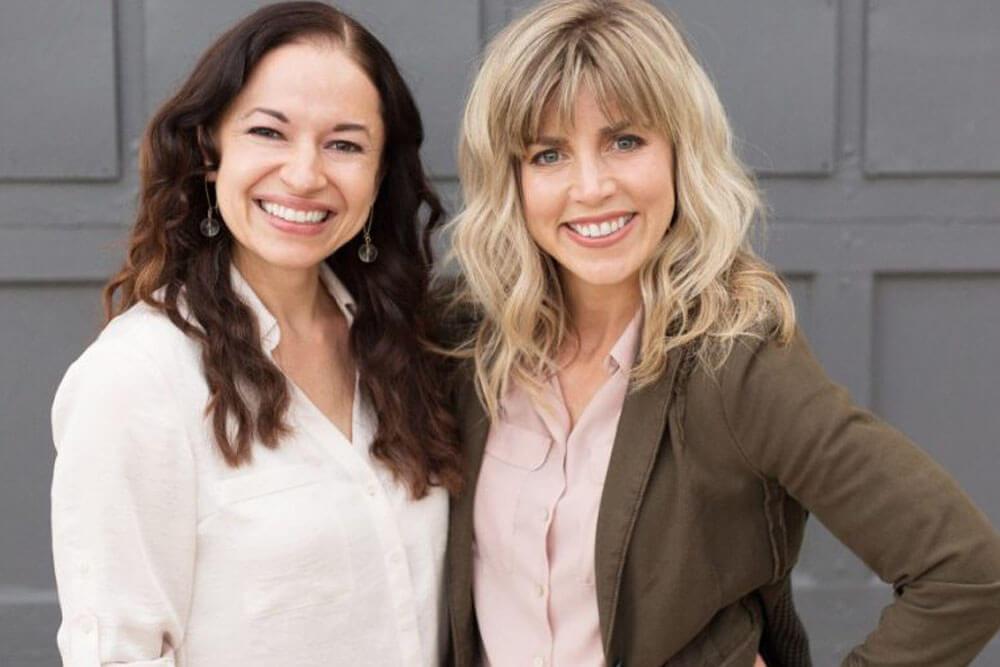 Amber Fawson dan Cherie Hoeger - wellinsiders