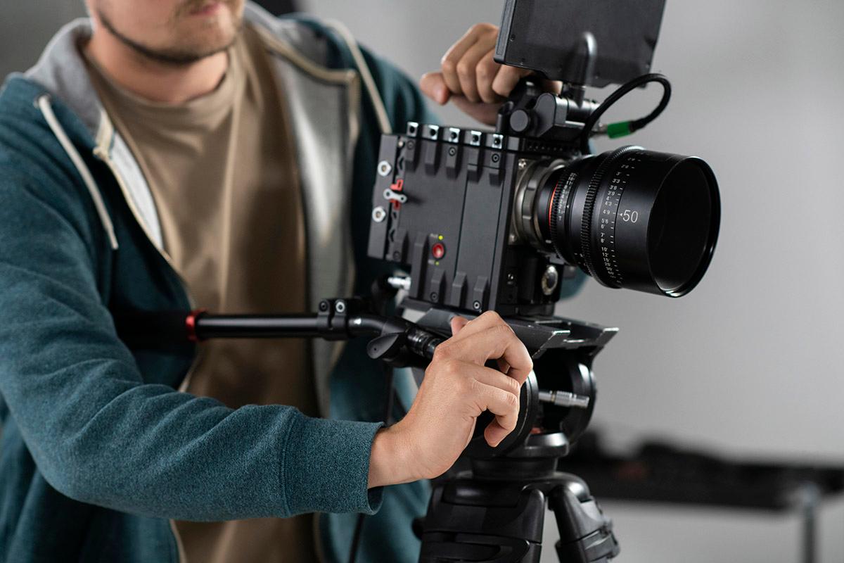 Contoh ekonomi kreatif - film