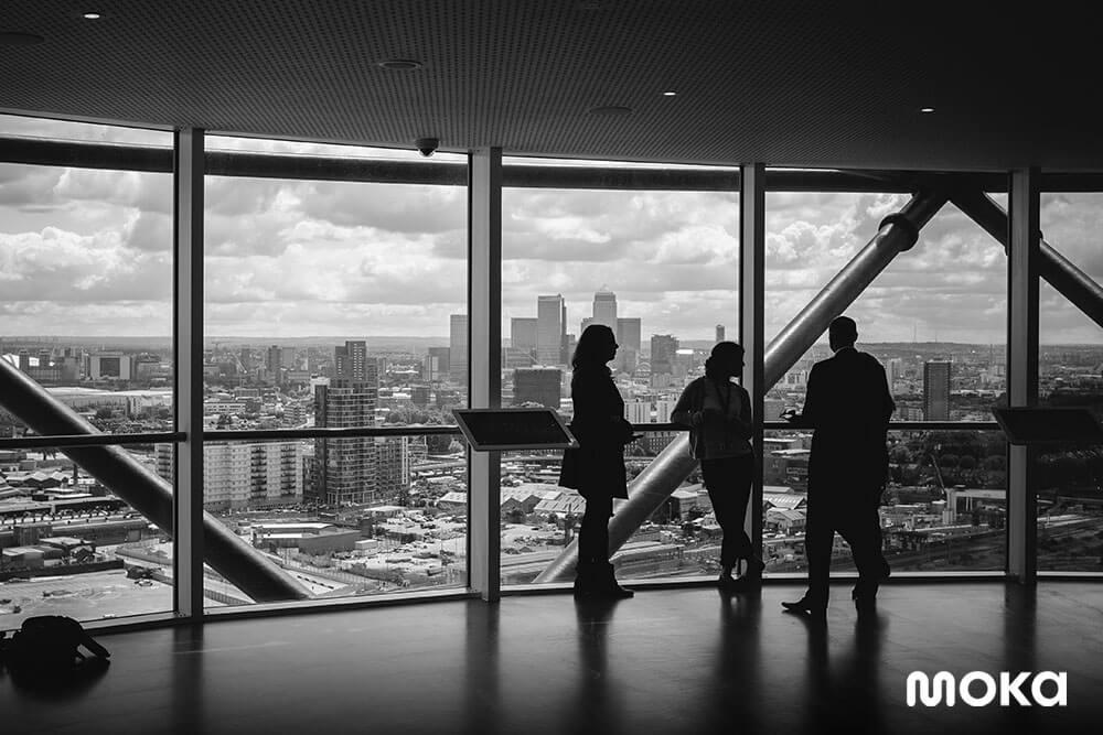bekerja di kantor - membuka bisnis - 6 Tips Kelola Waktu Cuti Libur Lebaran Para Karyawan Anda