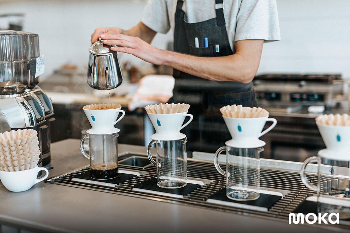 kedai kopi - barista