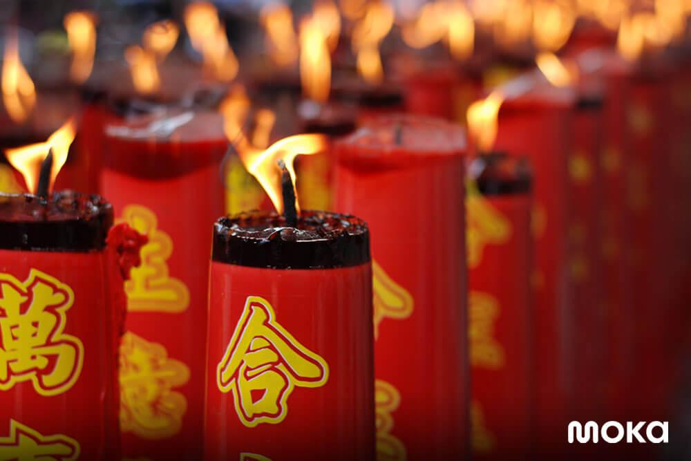 lilin saat tahun baru imlek