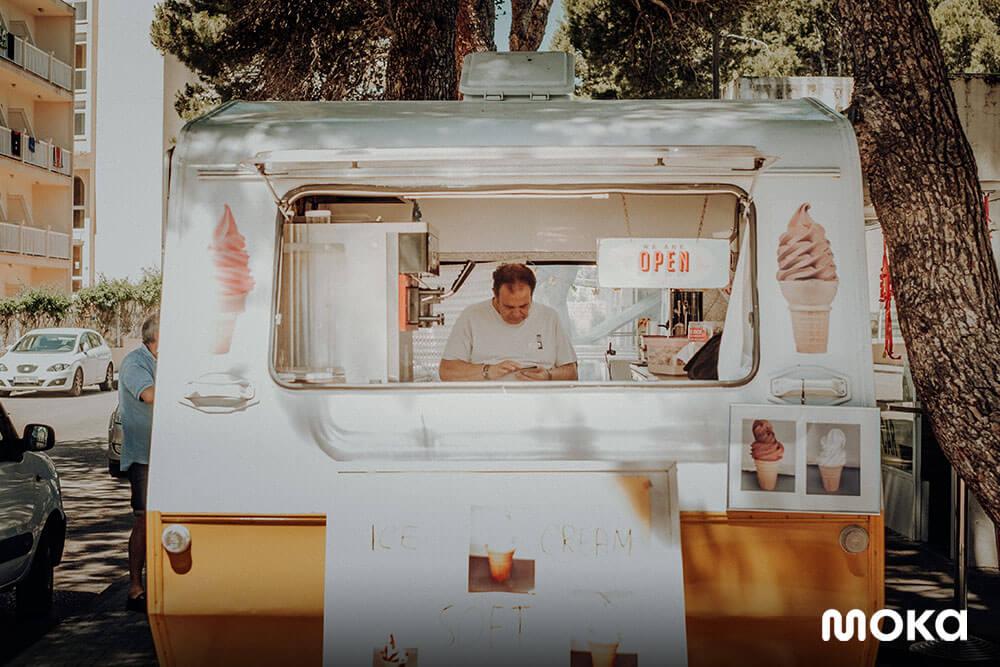 menjalani bisnis food truck (1)