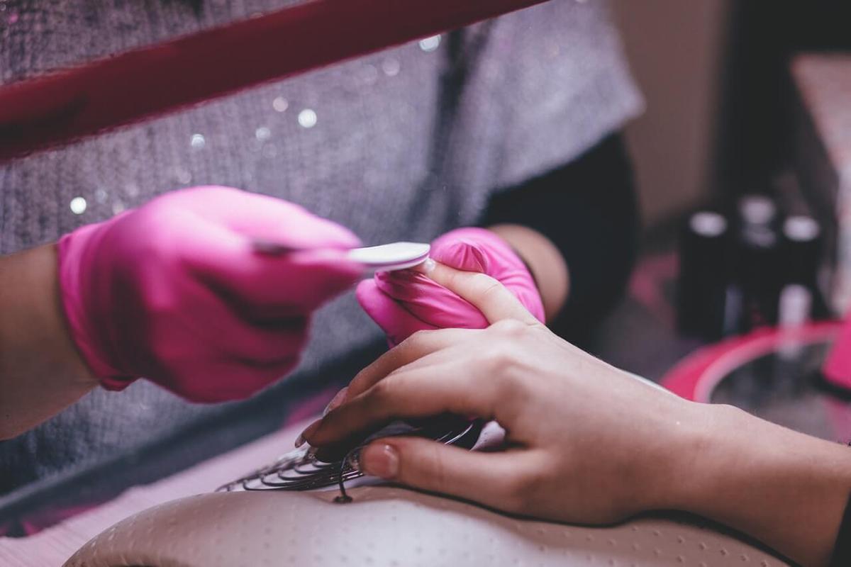 perawatan kuku di salon kecantikan