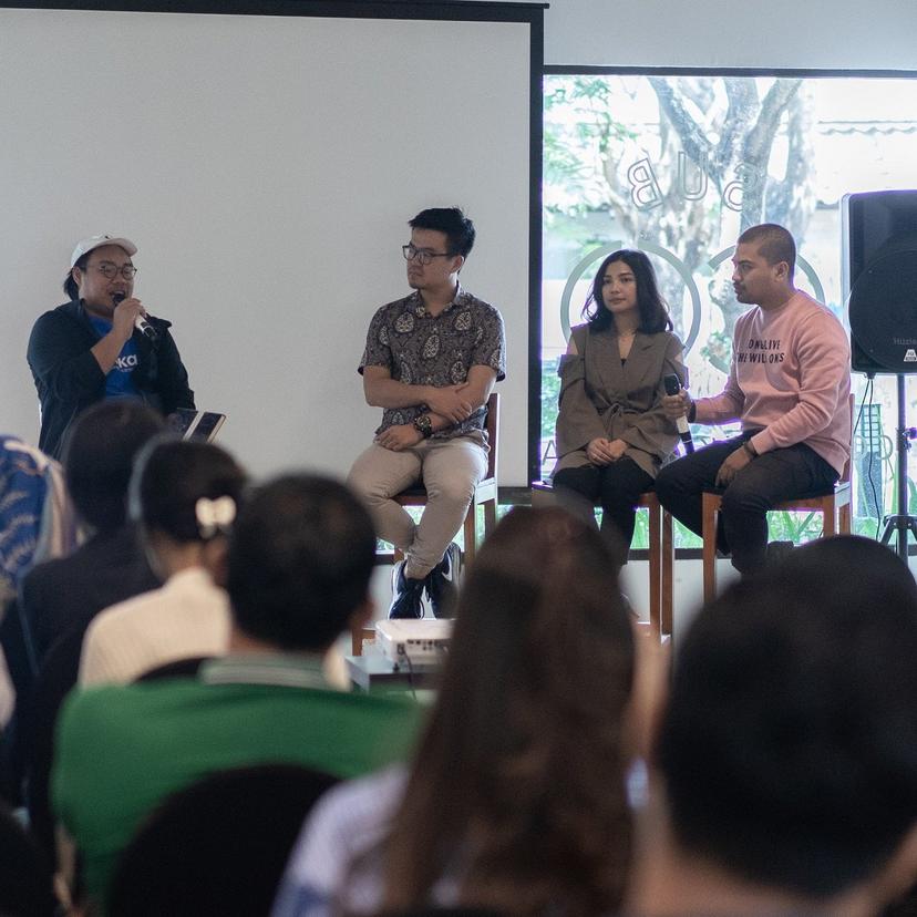 A Cup of Moka x Telkomsel: Tingkatkan Pendapatan dengan Pelanggan Setia untuk Pebisnis Surabaya