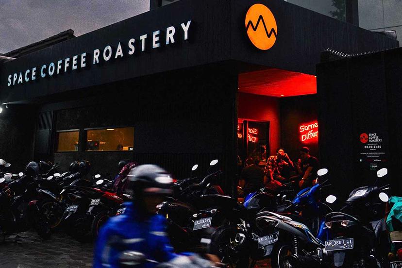 Space Roastery: Racik Cara Baru untuk Minum Kopi