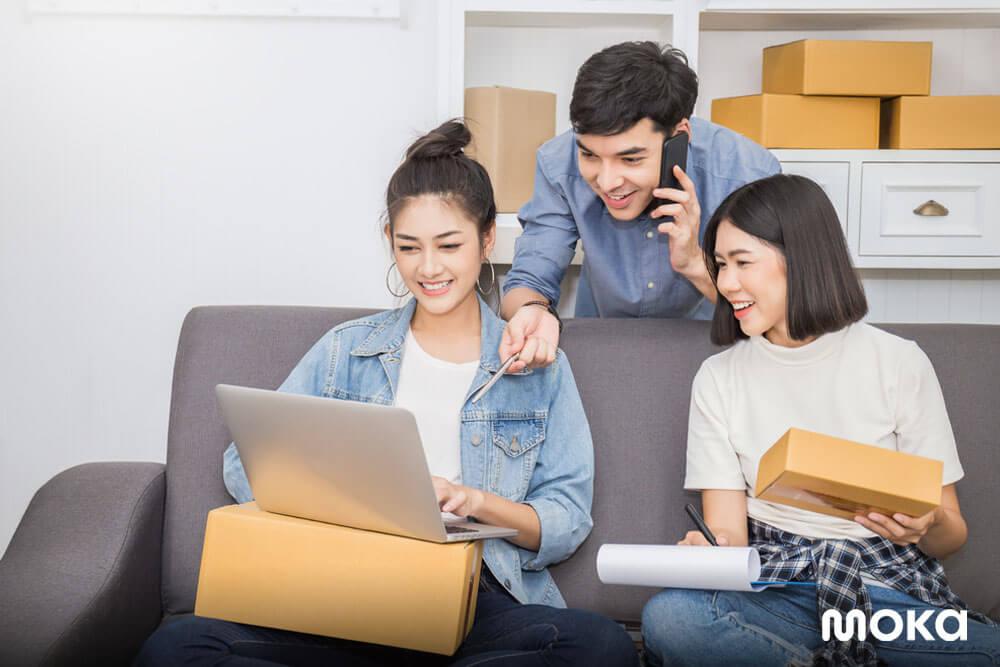 Mau Uang Tambahan? Ini 7 Tips Bisnis Online untuk Anak Muda