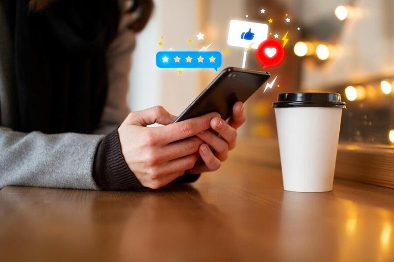 Customer Loyalty: Definisi, Manfaat, Indikator, dan Cara Membangunnya!