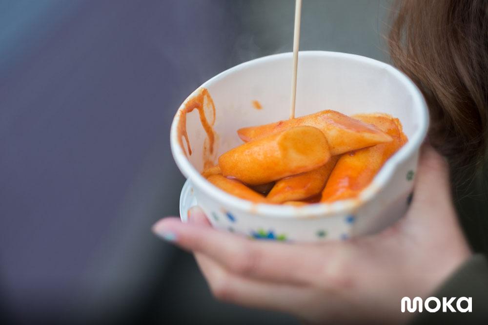 15 Makanan dan Minuman yang Cocok untuk Bazar - desain kemasan produk