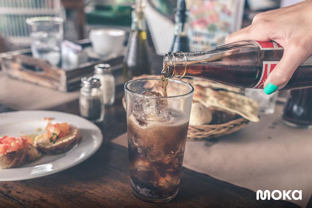 15 Makanan dan Minuman yang Cocok untuk Bazar - soda