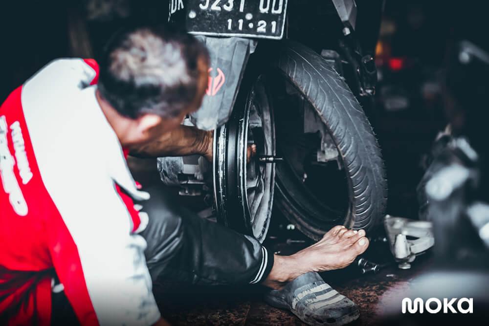 Ide Usaha Kreatif dengan Modal Minim - cuci motor - bengkel - bisnsi jasa