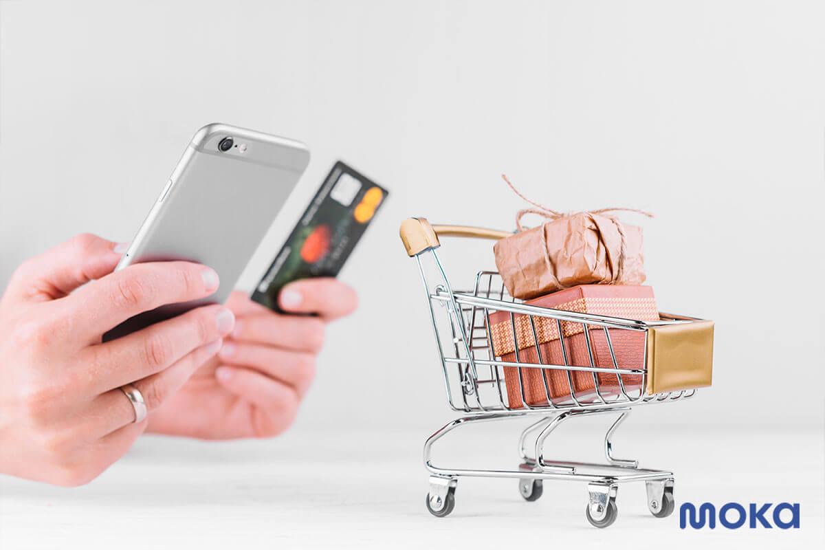 belanja online dengan kartu kredit atau mobile payment - jenis perilaku pembelian