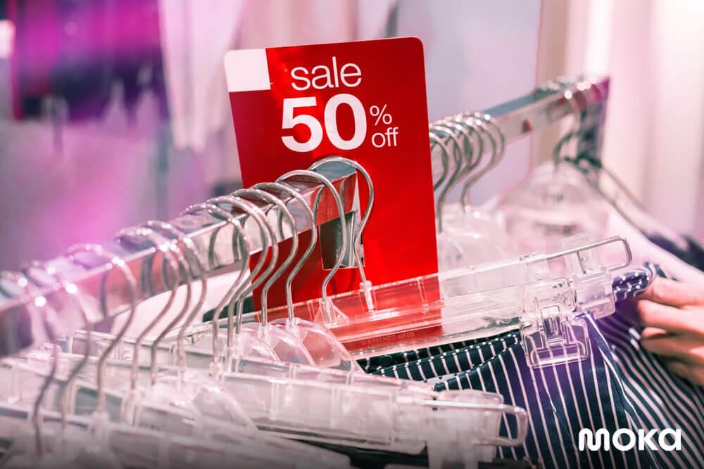 berikan penawaran diskon atau potongan harga - 9 Cara Ampuh Tingkatkan Loyalitas Pelanggan