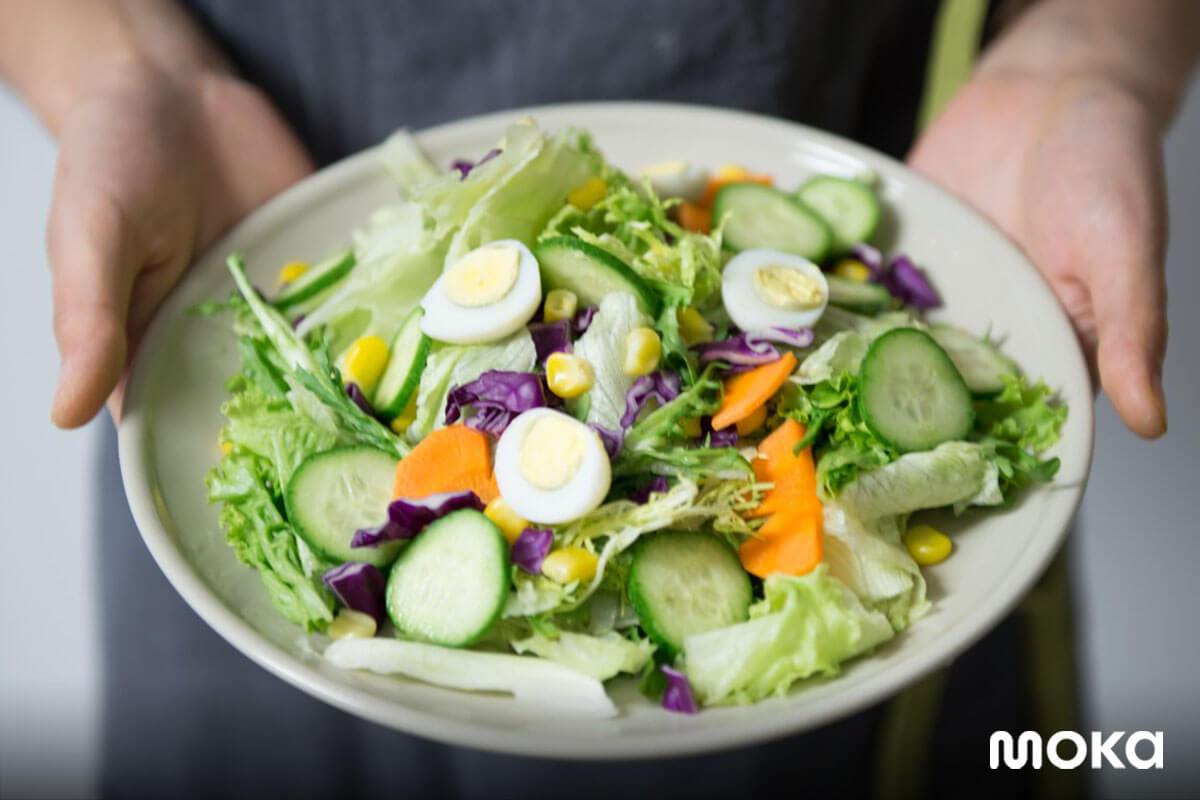 foto salad - contoh foto untuk promosi di social media ads yang baik