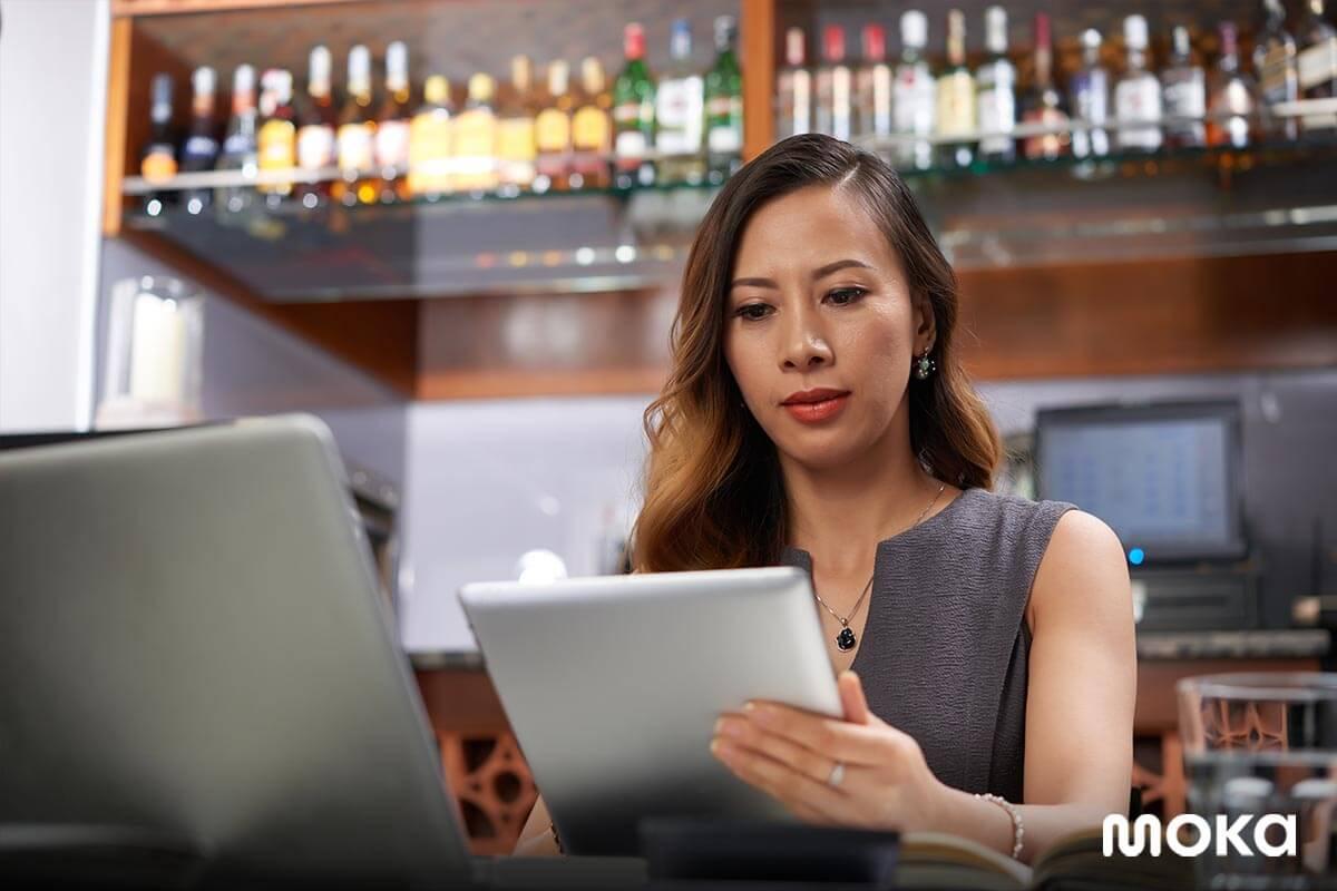 full service restaurant - memantau penjualan dari mana saja dan kapan saja - aplikasi kasir moka