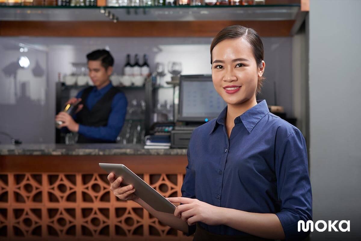 full service restaurant - memantau penjualan dari mana saja dan kapan saja - aplikasi kasir