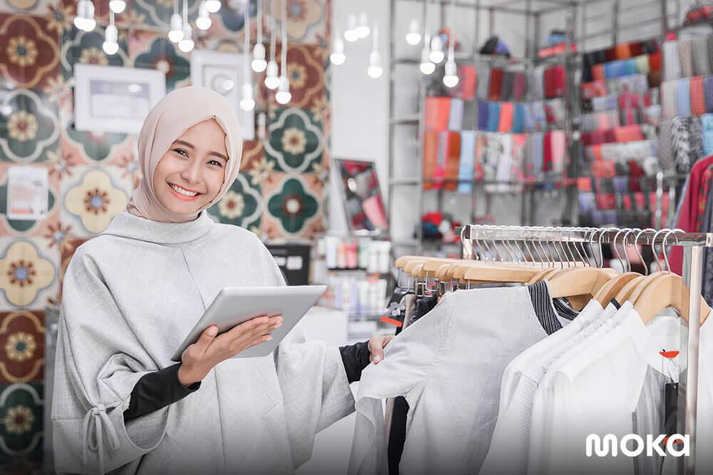 memanfaatkan aplikasi kasir untuk memudahkan operasional bisnis - Free E-book Strategi Jitu Memenangkan Pasar Fashion di Indonesia - hijab - E-book Bocoran Peluang Bisnis F&B, Retail, dan Servis pada 2020