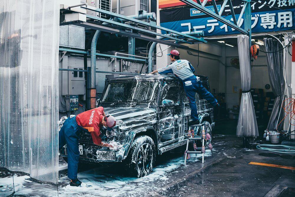 pencucian motor atau mobil - bisnis rumahan modal kecil - carwash - 15 Peluang Usaha di Bidang Jasa yang Paling Dibutuhkan 2020 Ini