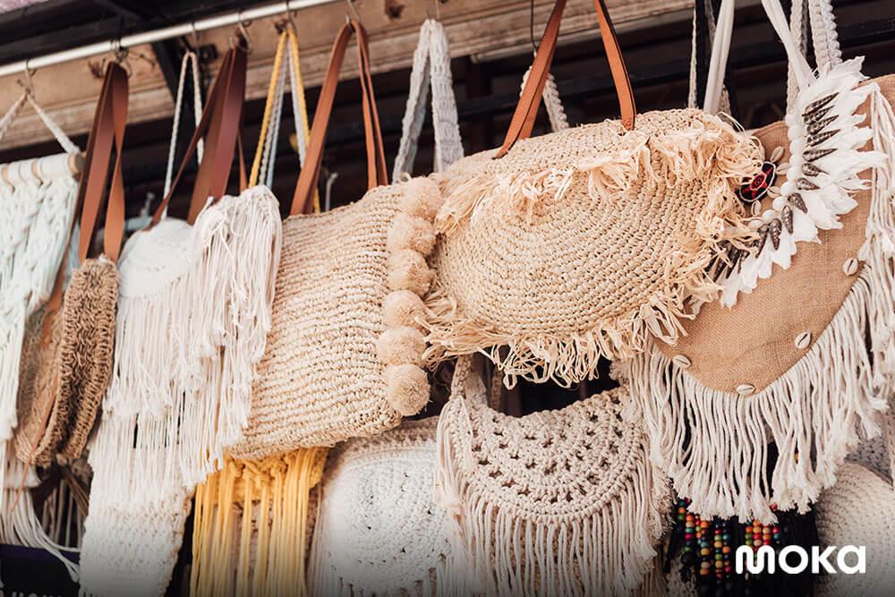 tas - bisnis kerajinan tangan - 9 Bisnis Sampingan Modal Kecil untuk Fresh Graduate - bisnis untuk fresh graduate - tas handmade - ide bisnis kreatif untuk anak muda